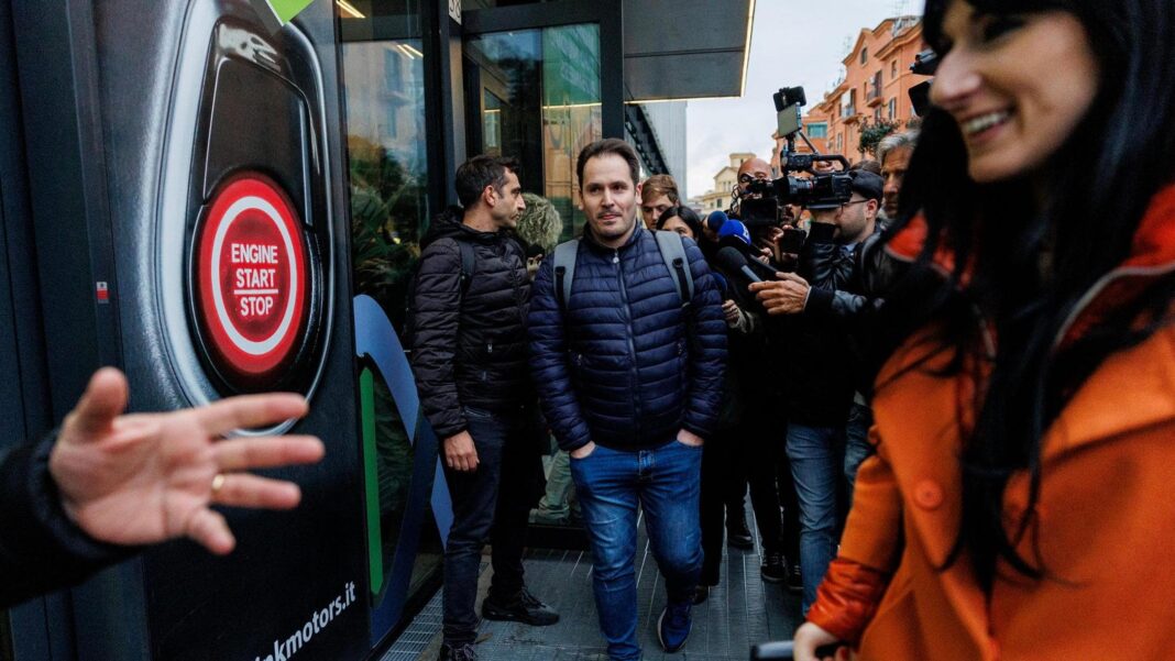 Garlasco, la battaglia del Dna. L’amarezza di Sempio: “Non ho ucciso io Chiara”