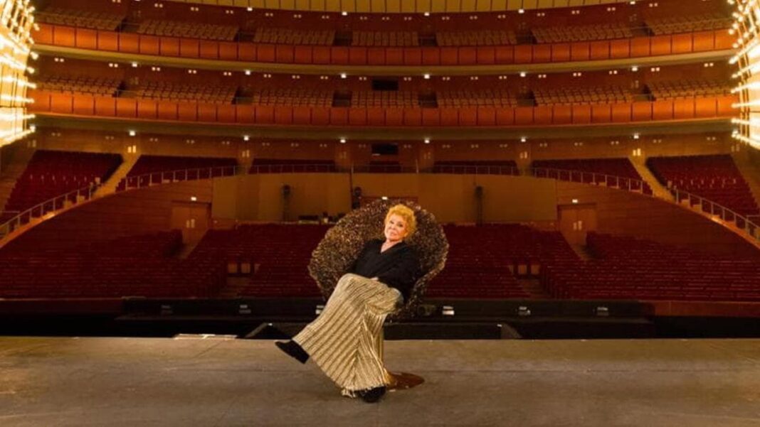 Ornella Vanoni, “la ragazza della mala” sinceramente snob che amava Milano