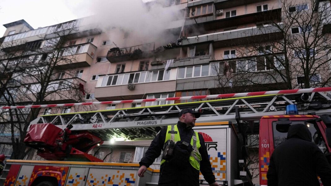 Mosca: ‘Droni ucraini su una centrale nucleare in Russia’. Nuovi attacchi russi su Kiev-Europa