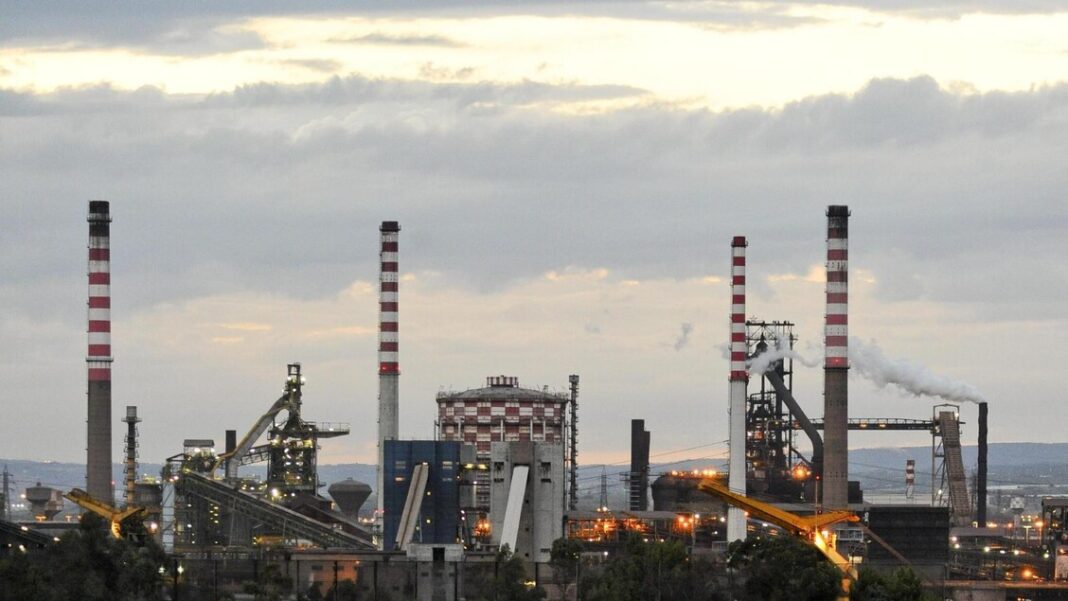 Scontro sull’ex Ilva. Sindacati, vogliono chiuderla – Notizie