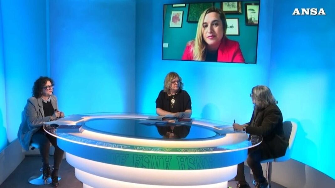 Un piano contro la violenza digitale sulle donne in azienda – News