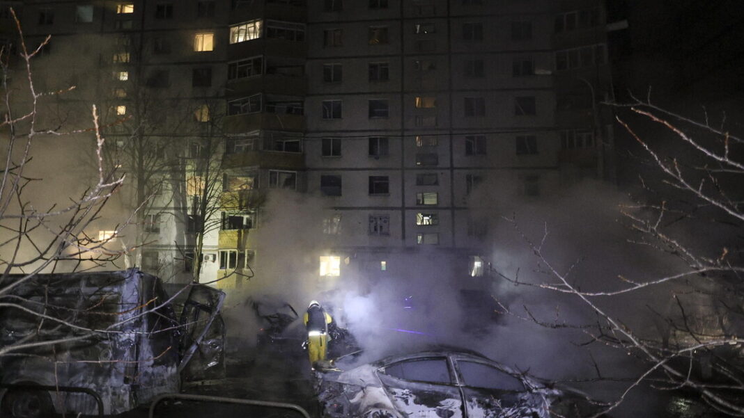 Ucraina, Kiev: ’25 vittime a Ternopil, tre i bambini’. Royal Navy segue una nave spia russa vicino ad acque Gb – Notizie