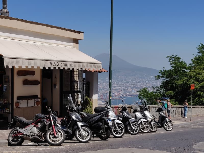 La vista dalla collina del Vomero, Napoli