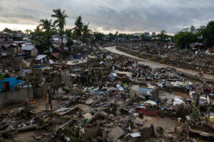 Sale ad almeno 66 il bilancio delle vittime del tifone Tino