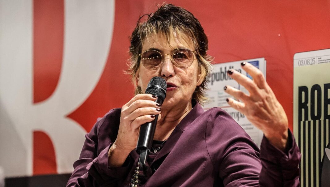 Serena Dandini: “Volevo fare l’assistente universitaria, poi sono finita in Rai”