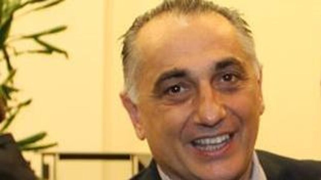 L’ex sindaco Pasquale Allevi muore dopo aver battuto la testa giocando a padel