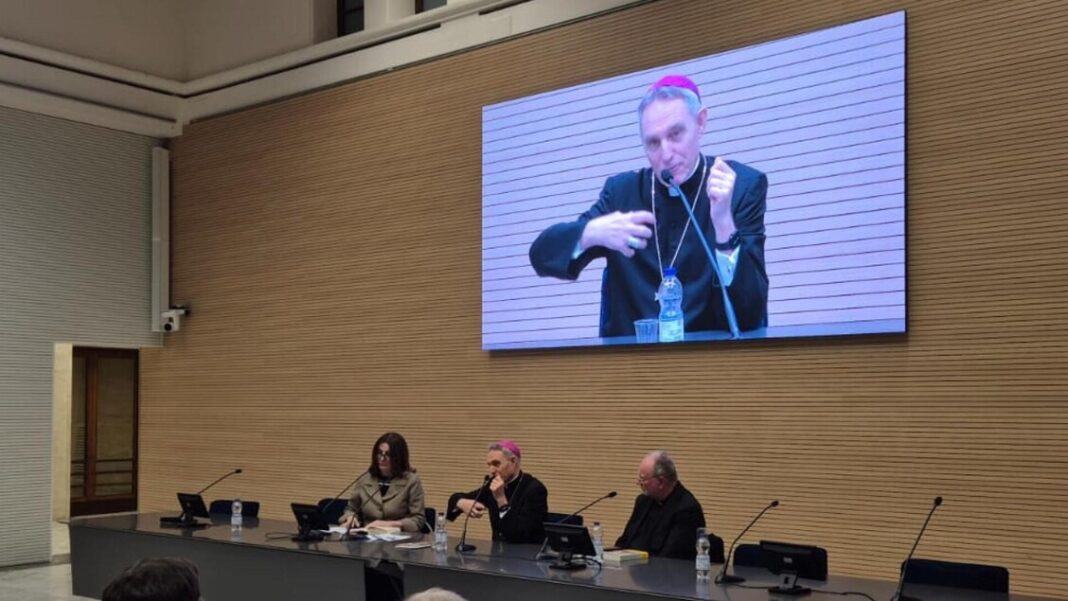 Mons. Gaenswein: ‘Mi sono riconciliato con Francesco prima che morisse’ – Notizie