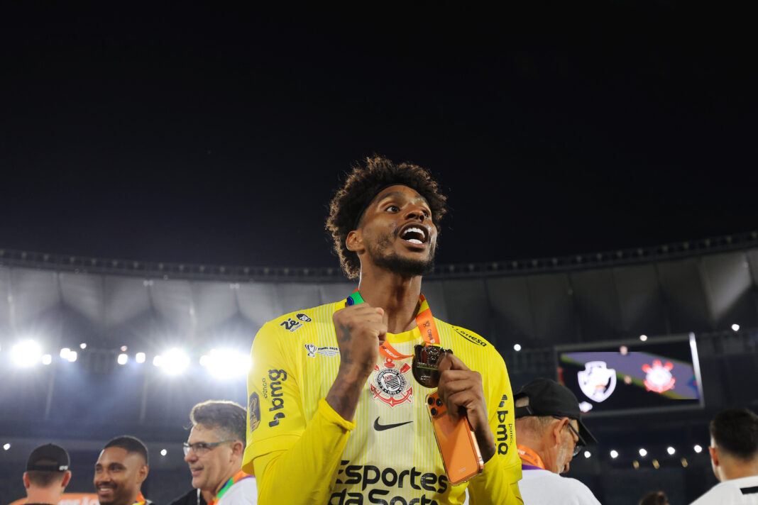 Rifiutata l’offerta del Milan per il portiere del Corinthians Hugo Souza