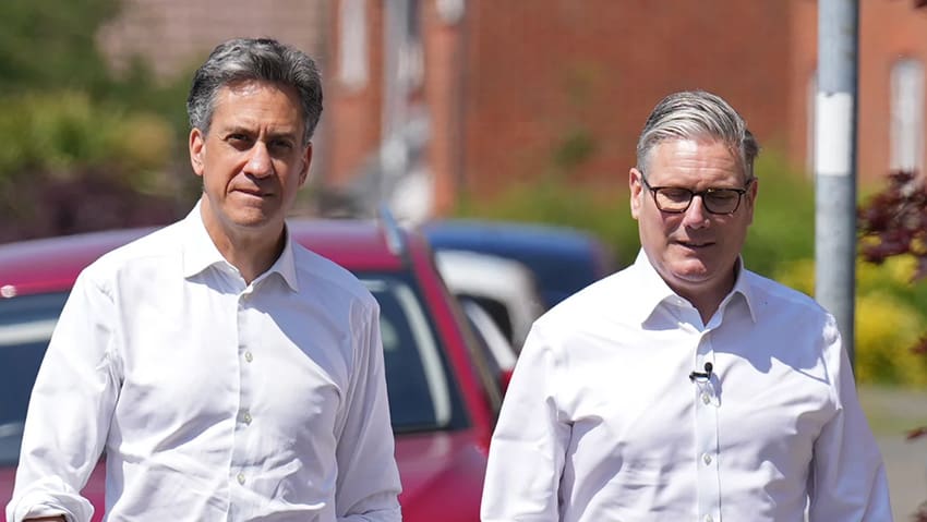 Keir Starmer si propone di allineare la politica di zero emissioni del Regno Unito con quella dell’UE nell’ambito dell’accordo sul mercato elettrico