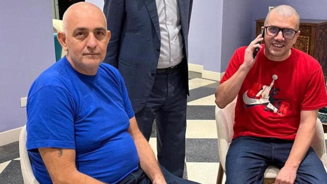 Trentini e Burlò atterrano in Italia dopo la liberazione in Venezuela: le notizie in diretta