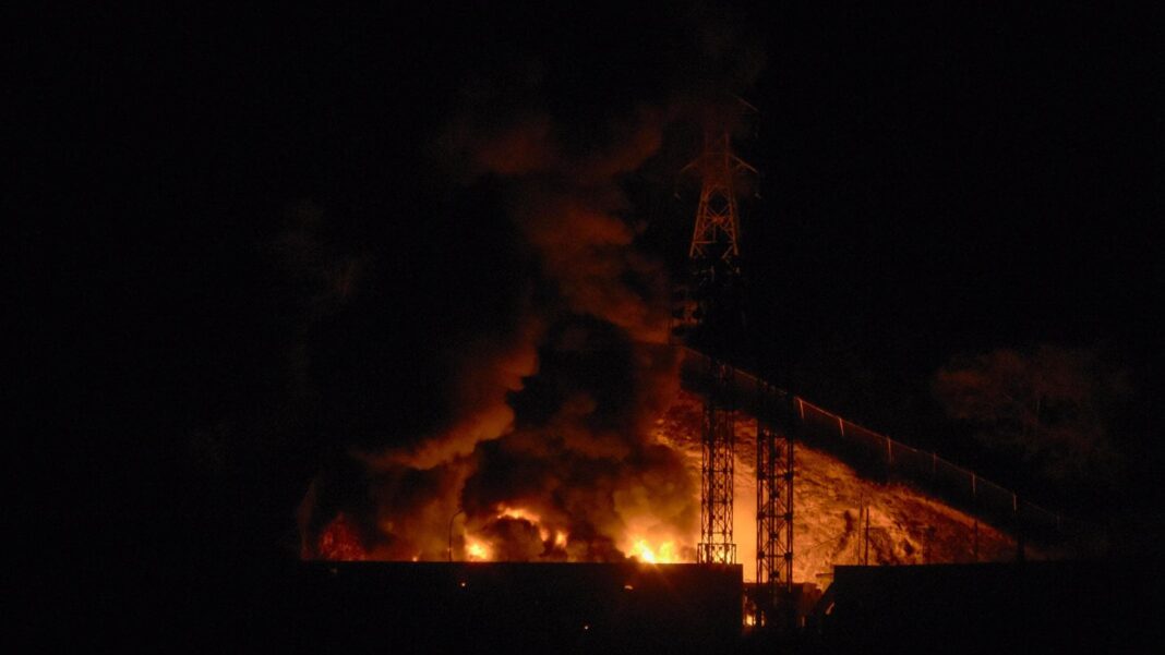 Venezuela, attacco a Caracas: le ultime news in diretta | Trump: “Maduro catturato”