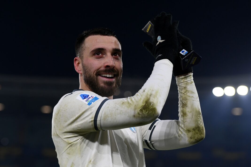 Il Milan si aggiudica il difensore della Lazio Gila, Occhio Dragusin