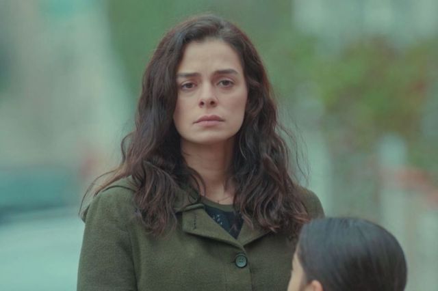 La Forza di una Donna in forma ridotta su Canale 5, Mediaset cambia il palinsesto: quando andrà in onda