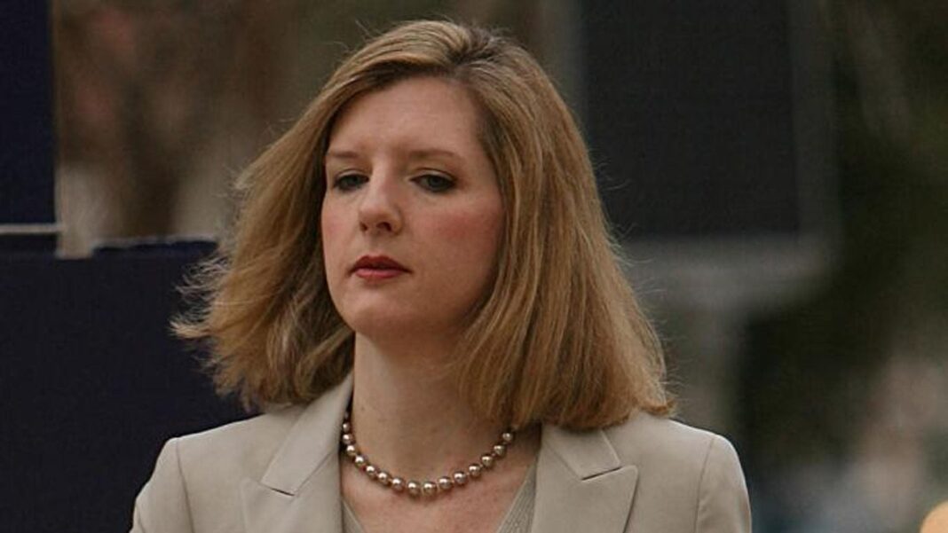 Epstein, si dimette avvocata di punta di Goldman Sachs: fu consigliera della Casa Bianca con Obama