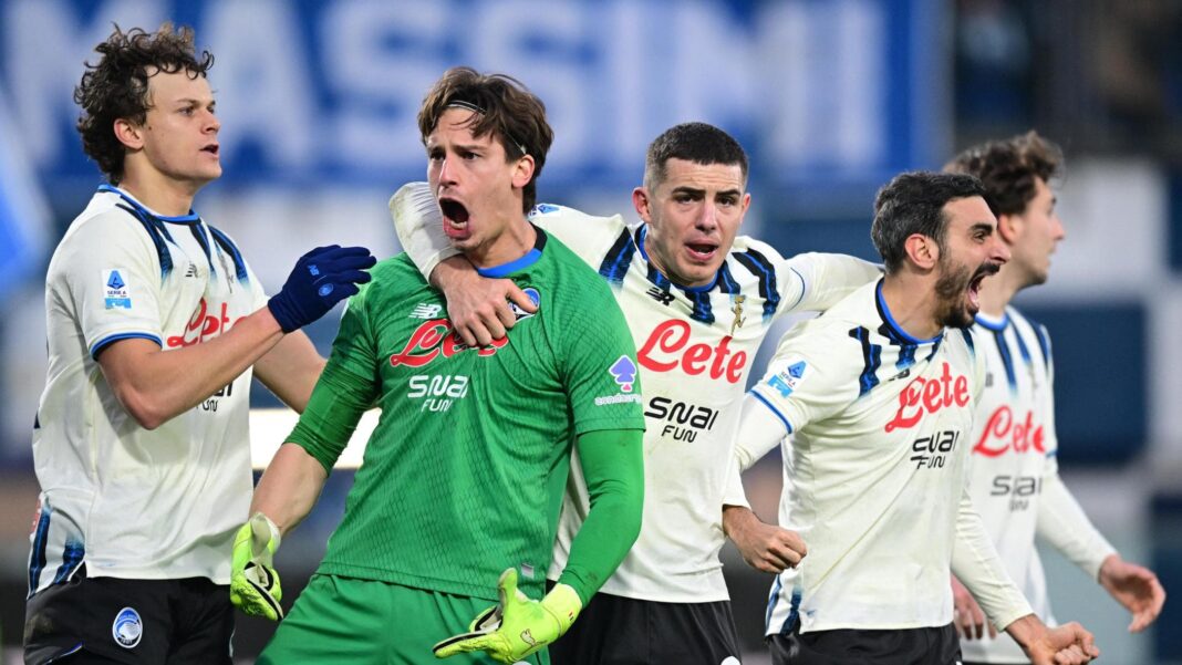 Il Como sbaglia un rigore con Nico Paz al 98′, l’Atalanta resiste in dieci: 0-0