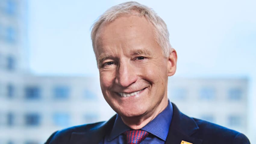 I parlamentari sostengono Doug Gurr come presidente della CMA, ma chiedono garanzie sui conflitti e sull’indipendenza