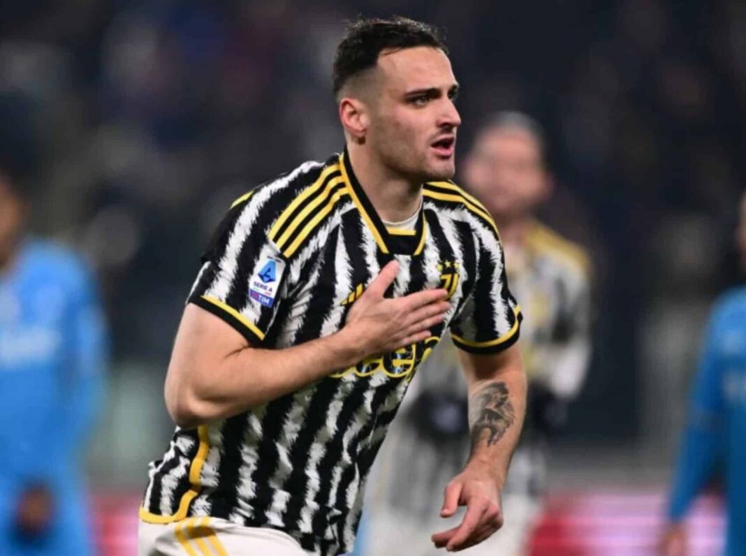 Milan and West Ham move for Juventus defender