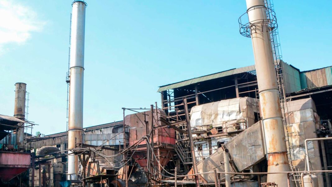 Guadagno inaspettato per i produttori di zucchero dell’Uganda e della Tanzania grazie alla chiusura delle fabbriche in Kenya