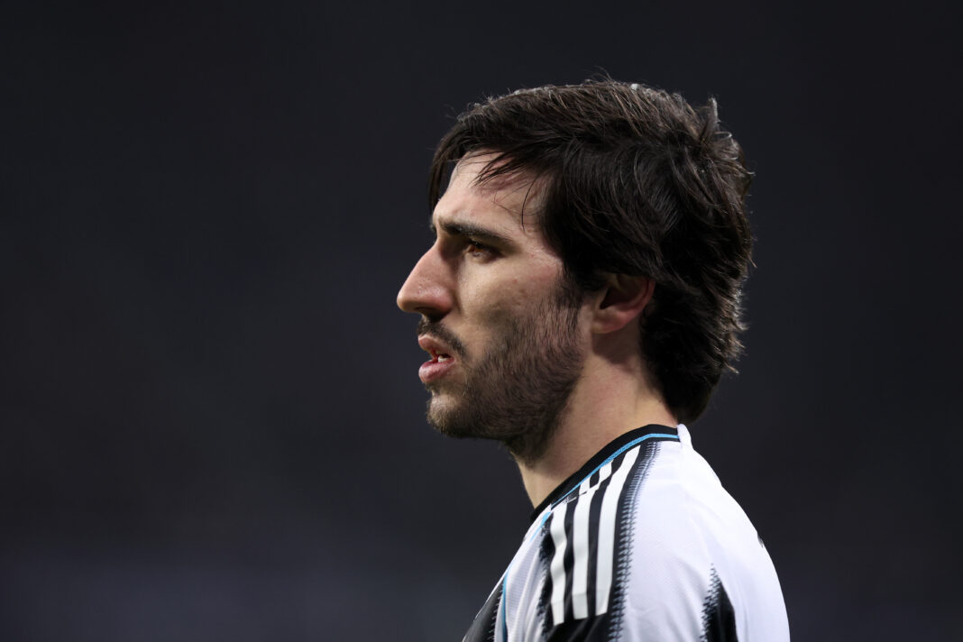 L’agente discute delle voci su Tonali, Frattesi e la coppia romanista