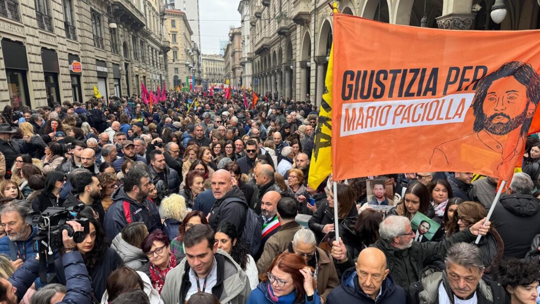 “I colletti bianchi non facciano affari con le mafie”, 50mila persone al corteo di Libera