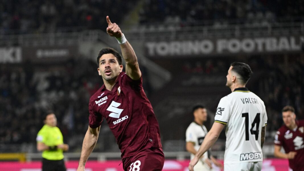 Il Torino batte 4-1 il Parma e abbandona la zona pericolo. In gol Simeone e Zapata