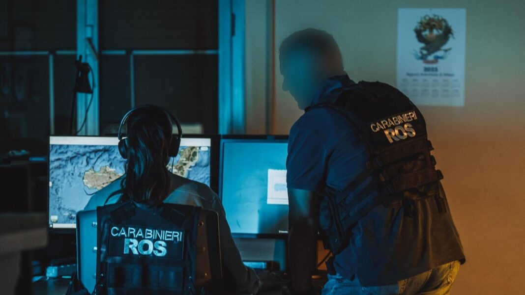 Progettava una strage a scuola, arrestato un 17enne e indagati altri sette giovani – Notizie