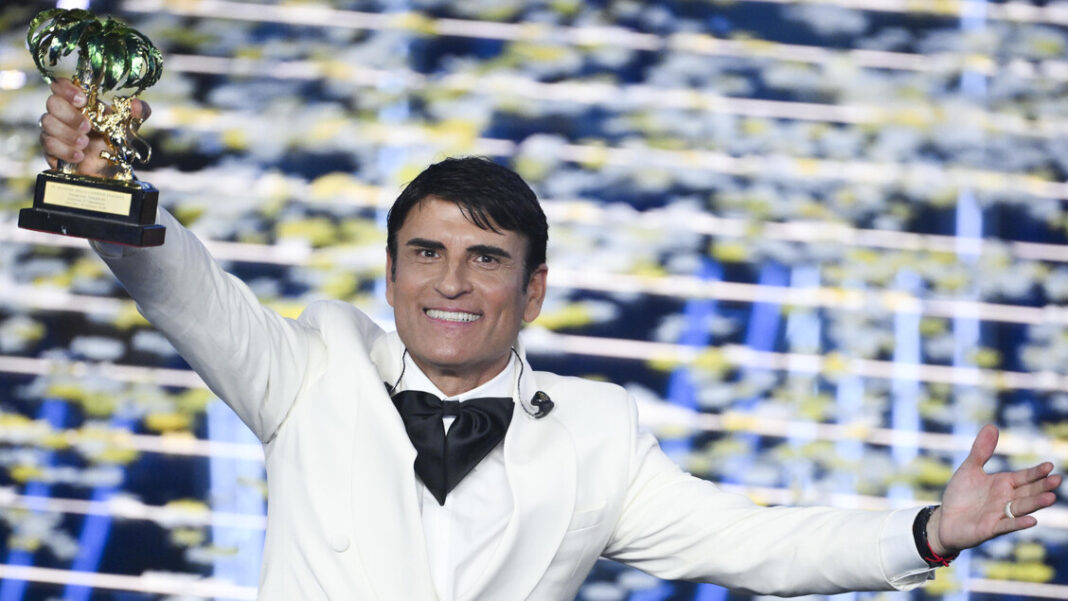 Sal Da Vinci trionfa a Sanremo 2026, a Stefano De Martino le chiavi del 2027 – Sanremo 2026