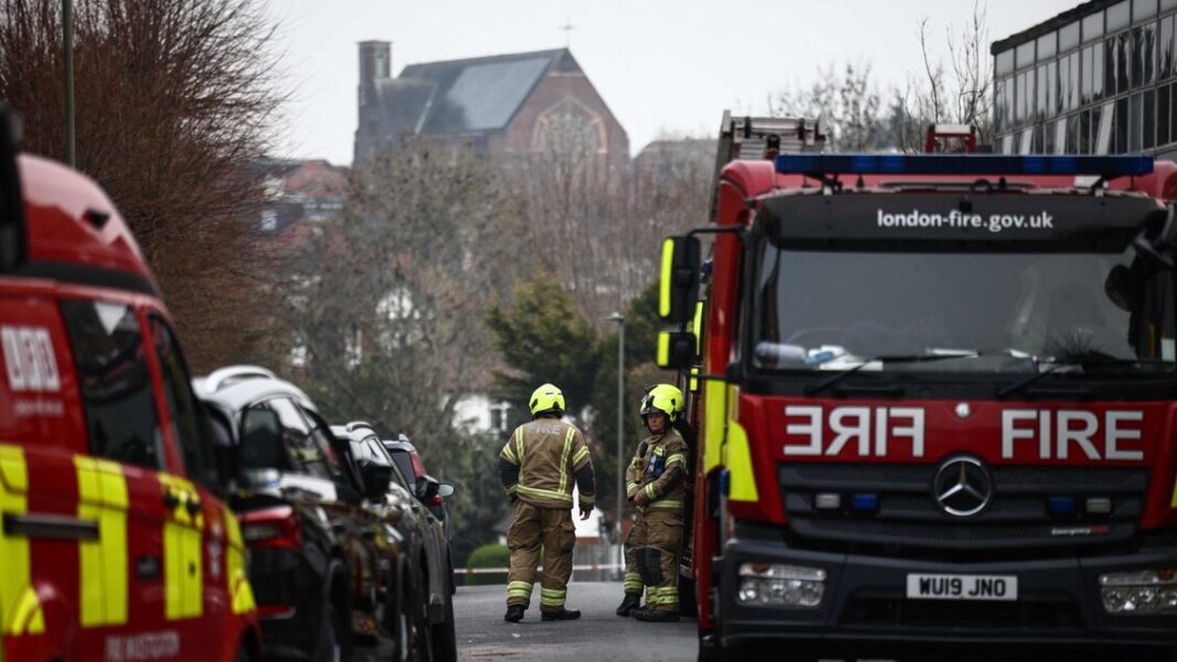 Ambulanze di un ente ebraico a fuoco a Londra, per polizia è ‘atto antisemita’ – Notizie