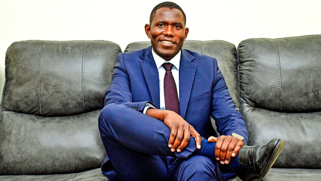 Una decisione alle 11, attivismo e carcere: la realizzazione del PS sanitario Dr Ouma Oluga