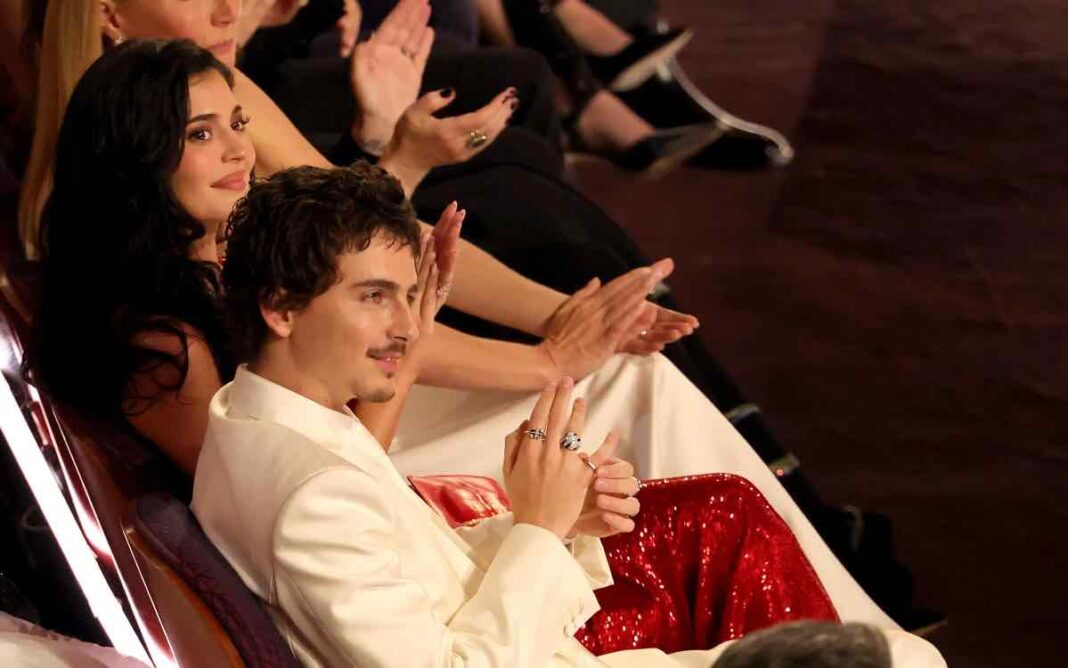 Timothée Chalamet e l’Oscar sfumato al fotofinish: una “lezione di vita” tra polemiche e votazioni inespresse