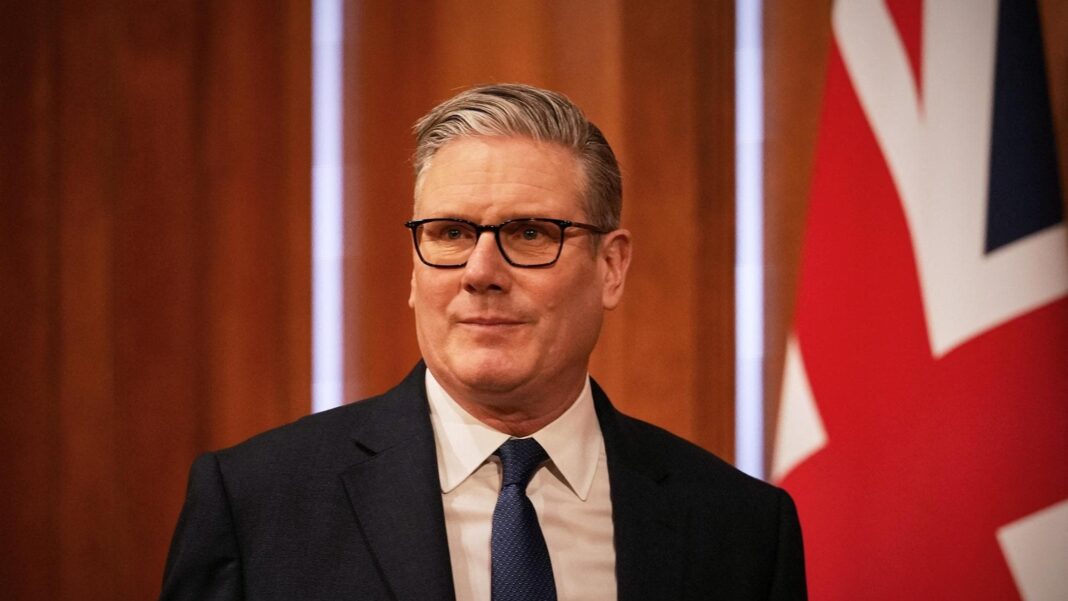 Iran, Trump minaccia di lasciare la Nato e attaccare Londra. Starmer: “Non cederemo mai”