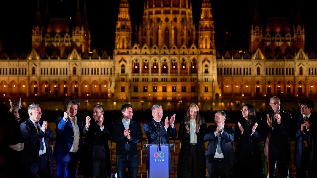 Il crollo di Orbán, Magyar vince a valanga: “Abbiamo liberato l’Ungheria”