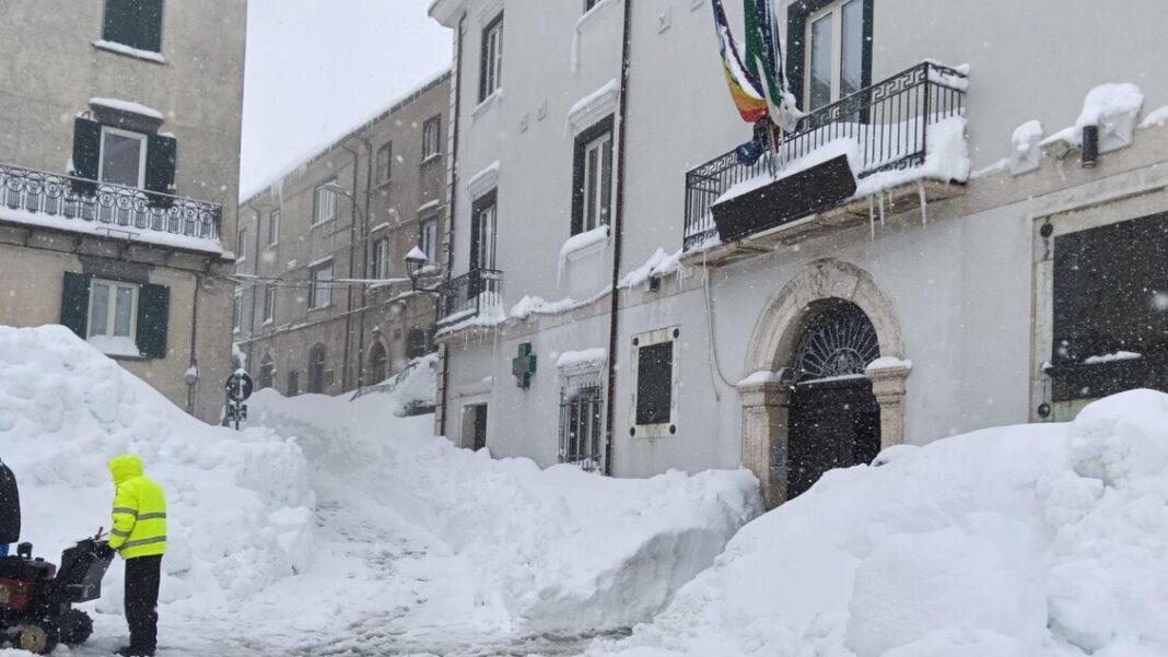 Il maltempo sferza il Centro-Sud, crollato il ponte sul Trigno, interrotta la statale 16 Adriatica – Notizie