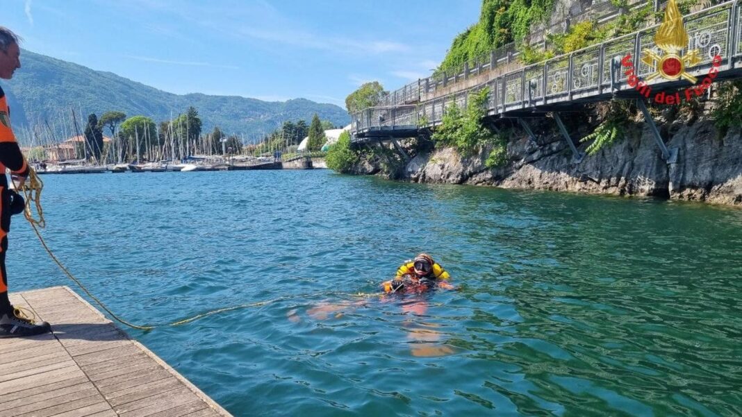 Si tuffa nel lago di Como in zona Mandello e non riemerge: morto ragazzo di 15 anni