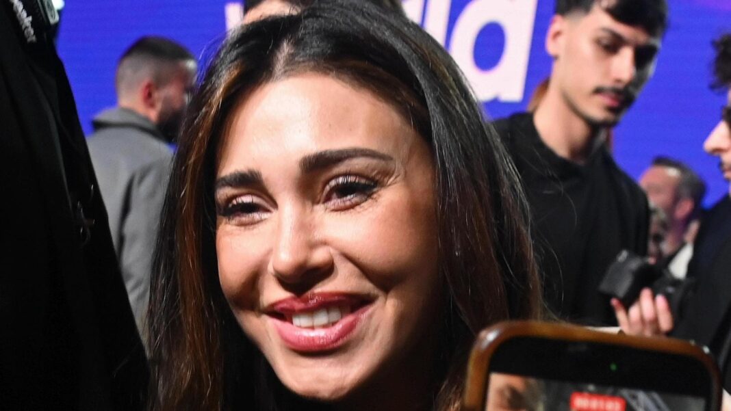 Non giudichiamo Belen, la sofferenza merita rispetto