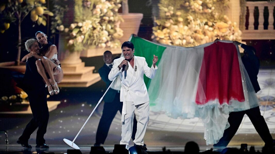 Eurovision, prima semifinale: ovazione per Sal Da Vinci. Protesta per Israele
