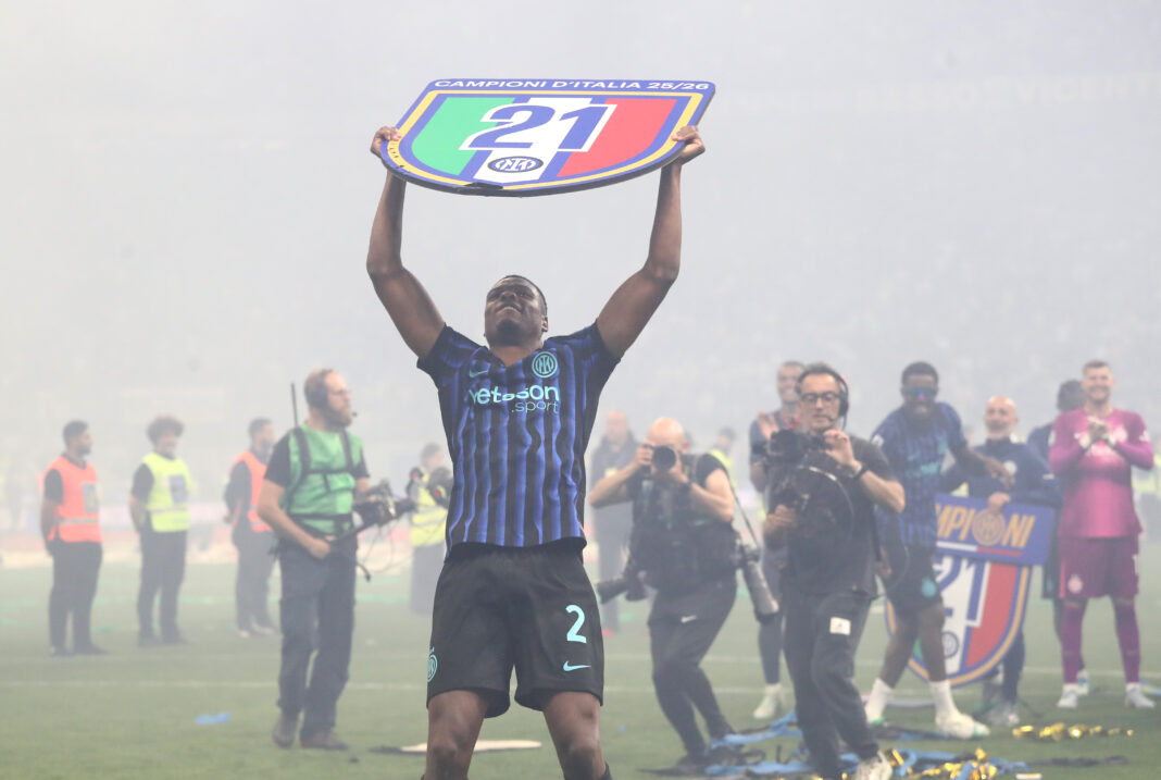 Barcellona, Liverpool e Real Madrid puntano sull’Inter Dumfries