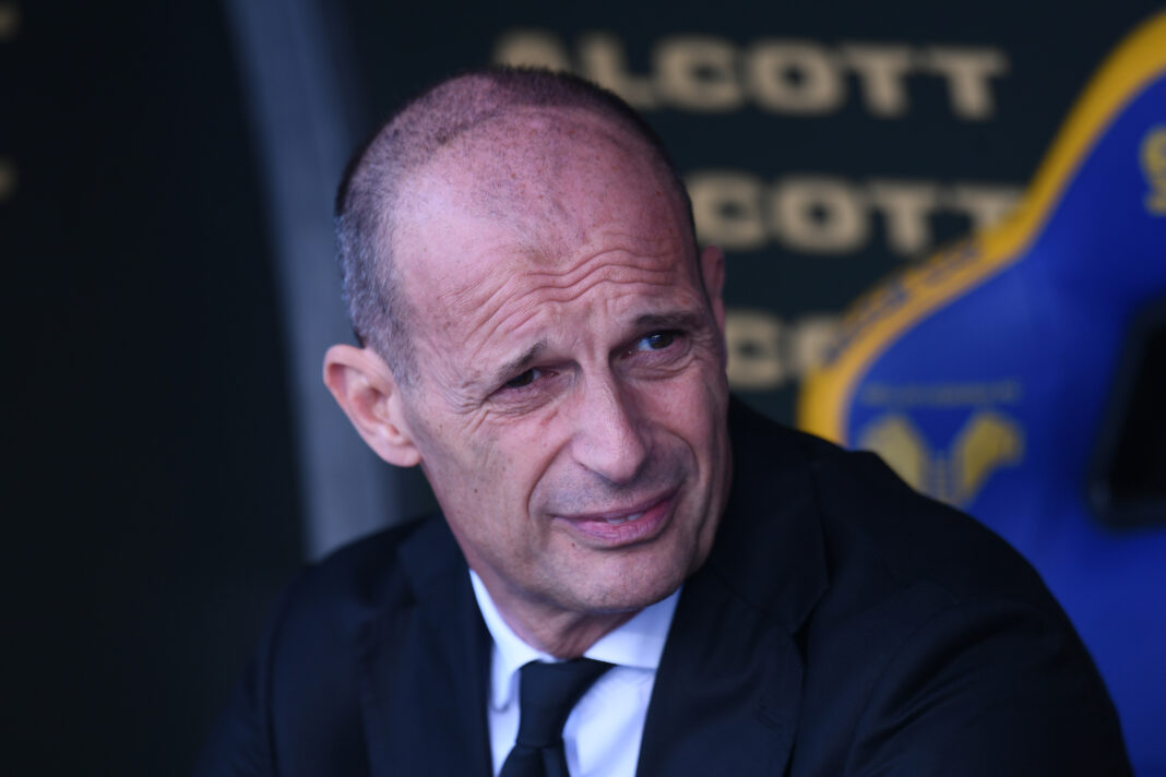 Il Napoli alla fine va con Allegri a riempire la panchina