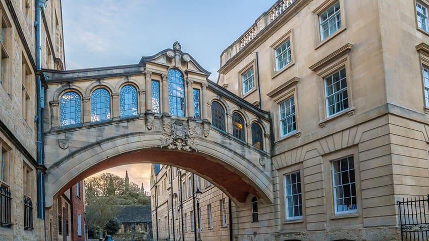 I fondi pensione britannici continuano a fallire nel processo di espansione tecnologica britannica, afferma il capo dell’OSE Ed Bussey
