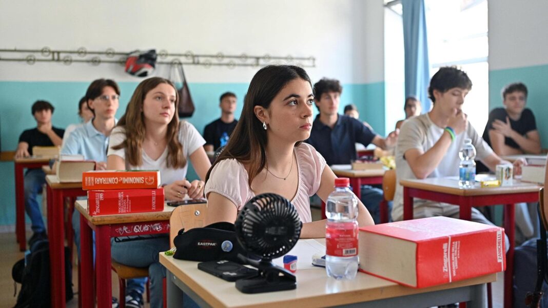 Maturità 2026 al via, oggi la prima prova con il tema di italiano