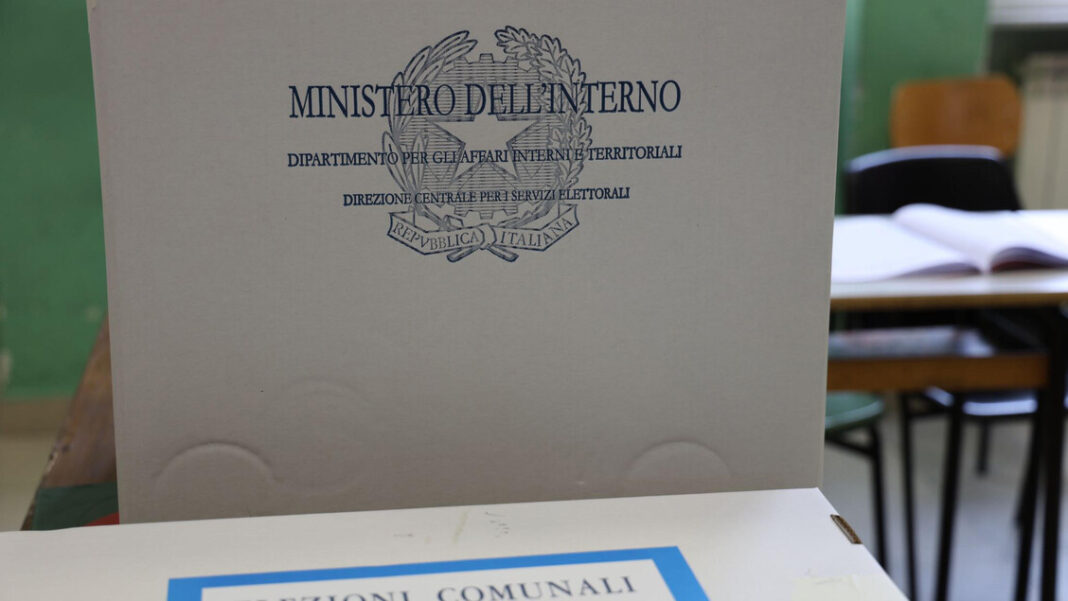 Ballottaggi: alle 12 affluenze su base nazionale al 13,55%, in calo rispetto al primo turno – Notizie