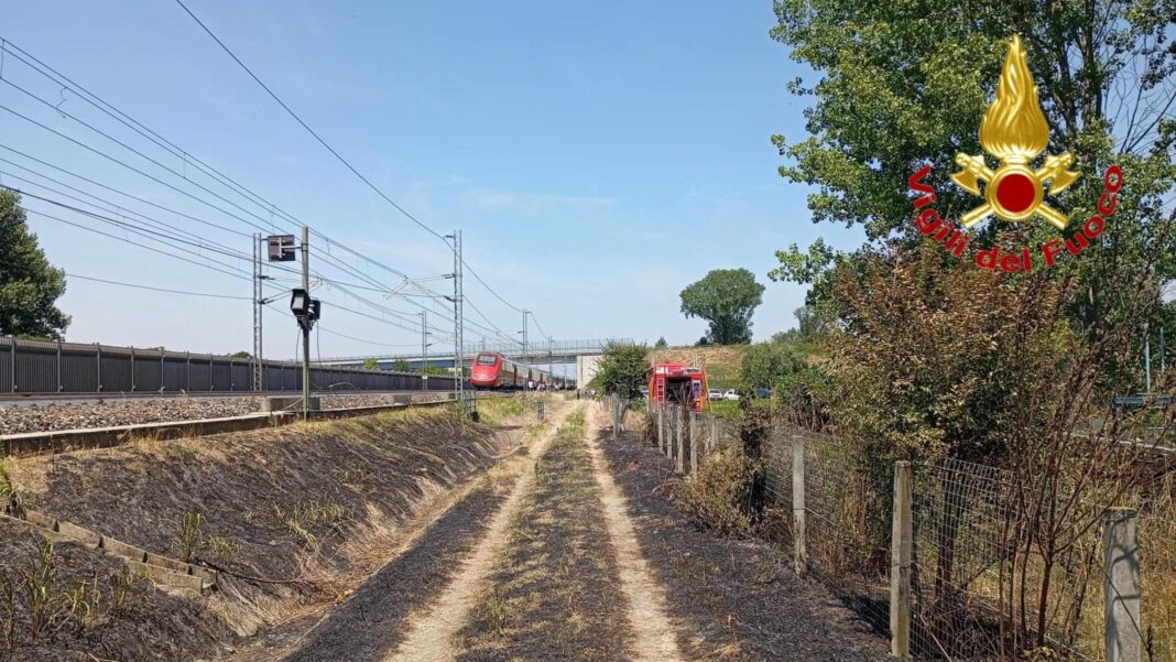 Guasto sull’Alta velocità, sospesa la linea tra Milano e Piacenza: treni cancellati e in ritardo