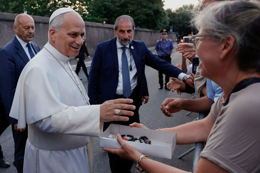 Per i migranti filippini in Spagna la visita di Papa Leone porta un messaggio di dignità e visibilità