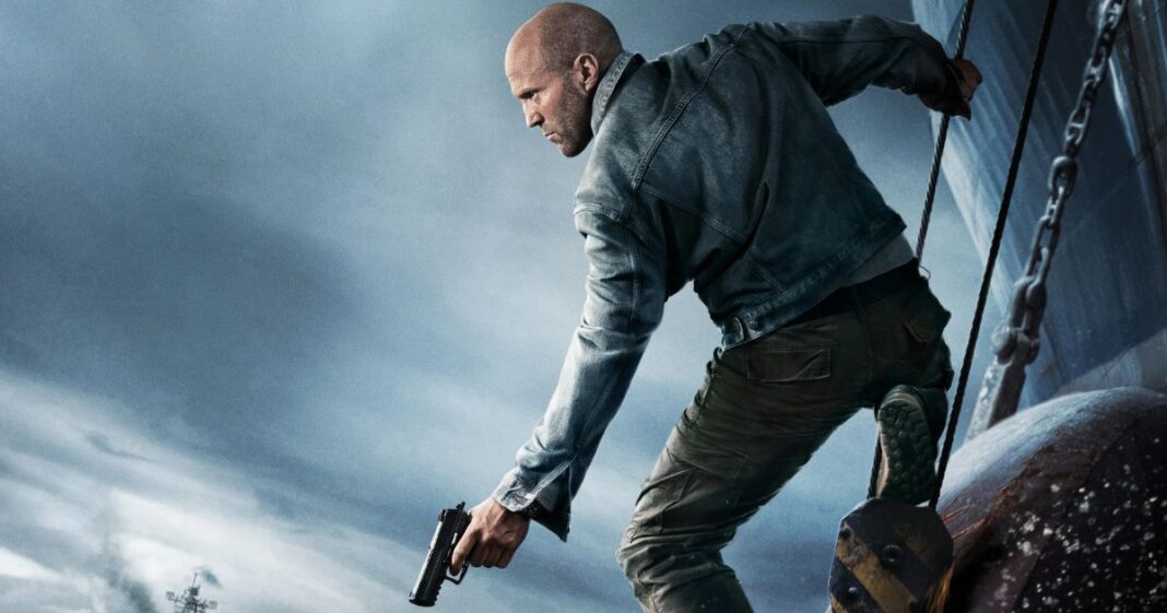 Mutiny, Jason Statham è braccato in mare nel trailer del nuovo action thriller