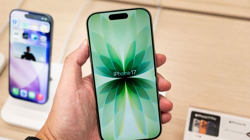 L’aumento dei prezzi di Apple è confermato a causa del crunch dei chip di memoria, afferma Tim Cook