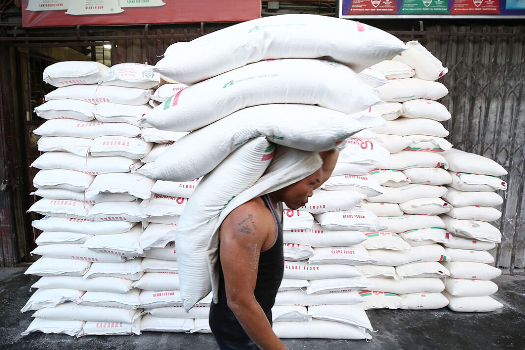 El Niño, la prolungata guerra in Medio Oriente mantiene elevata l’inflazione filippina