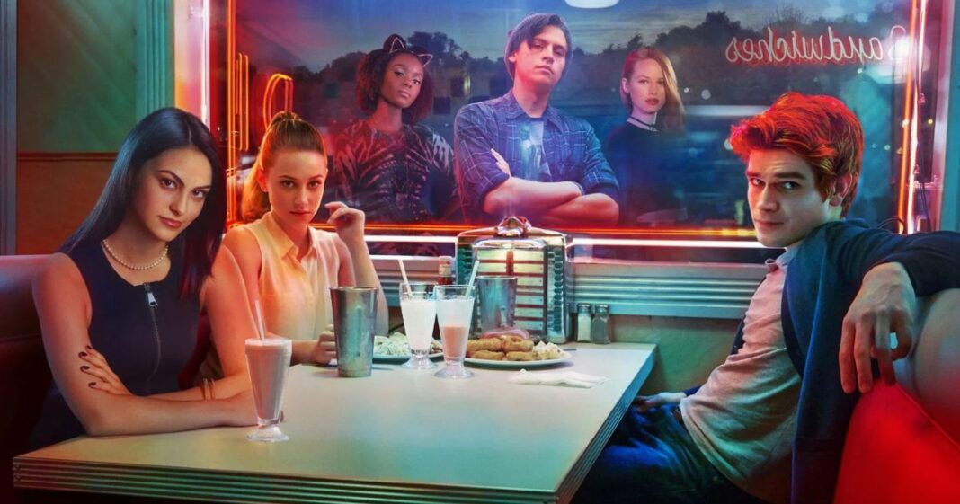 Fan di Riverdale, esulta! Il mondo di Archie sta per tornare su Disney+ con la sua serie piĂą terrificante